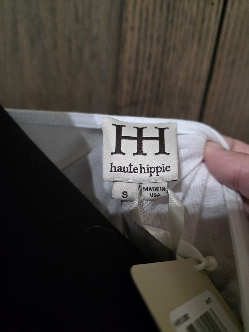 NWT Haute Hippie Gun Gold Foil Graphic Tank - Picture 5 of 5
